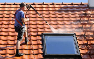 roof cleaning Chavey Down, Berkshire